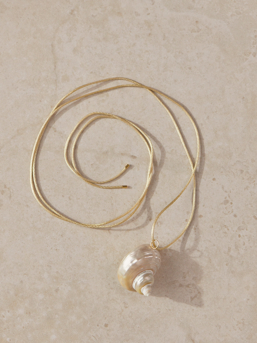 ANNI LU | SHELL ON A STRING NECKLACE