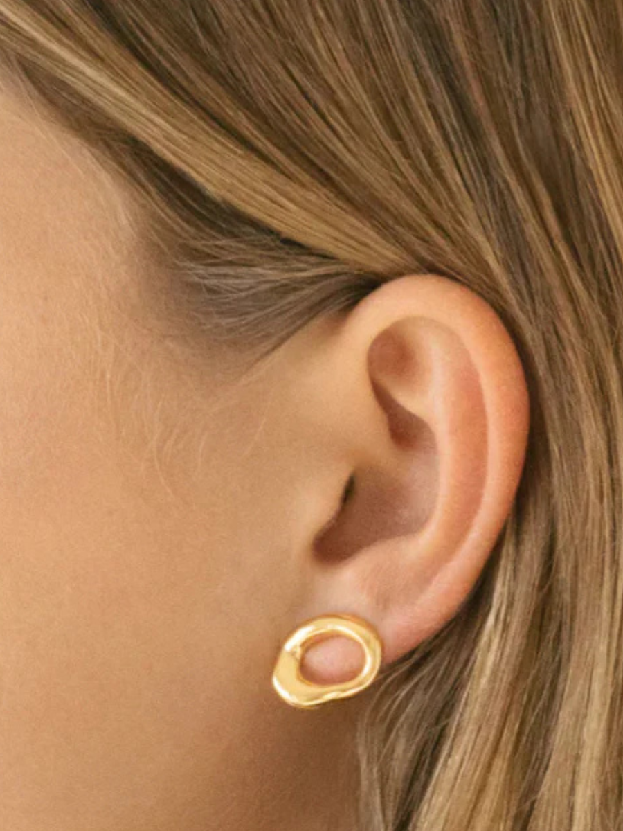 NINA GORDON | VERGE STUDS