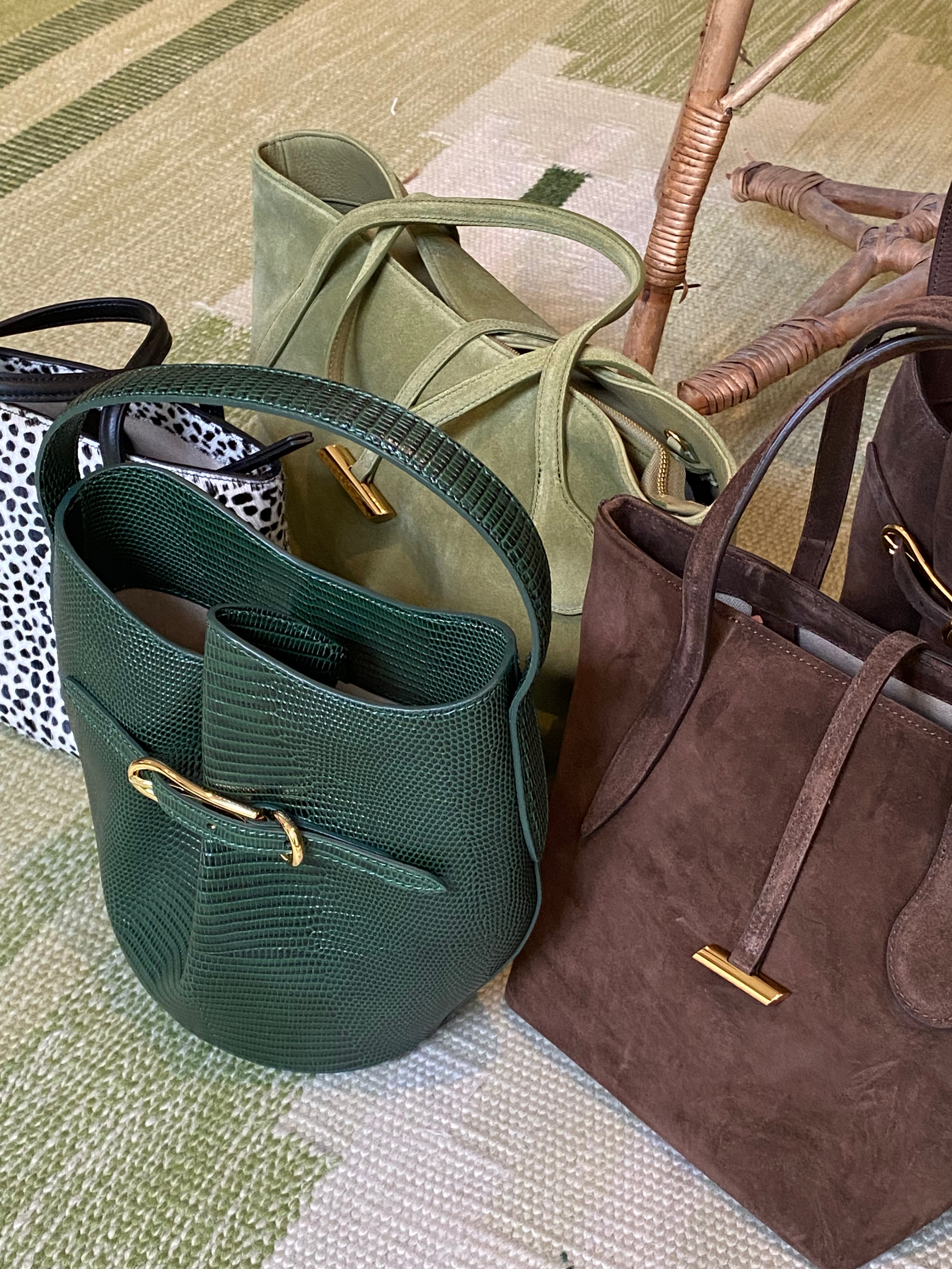 LIFFNER | BELTED BUCKET BAG MINI