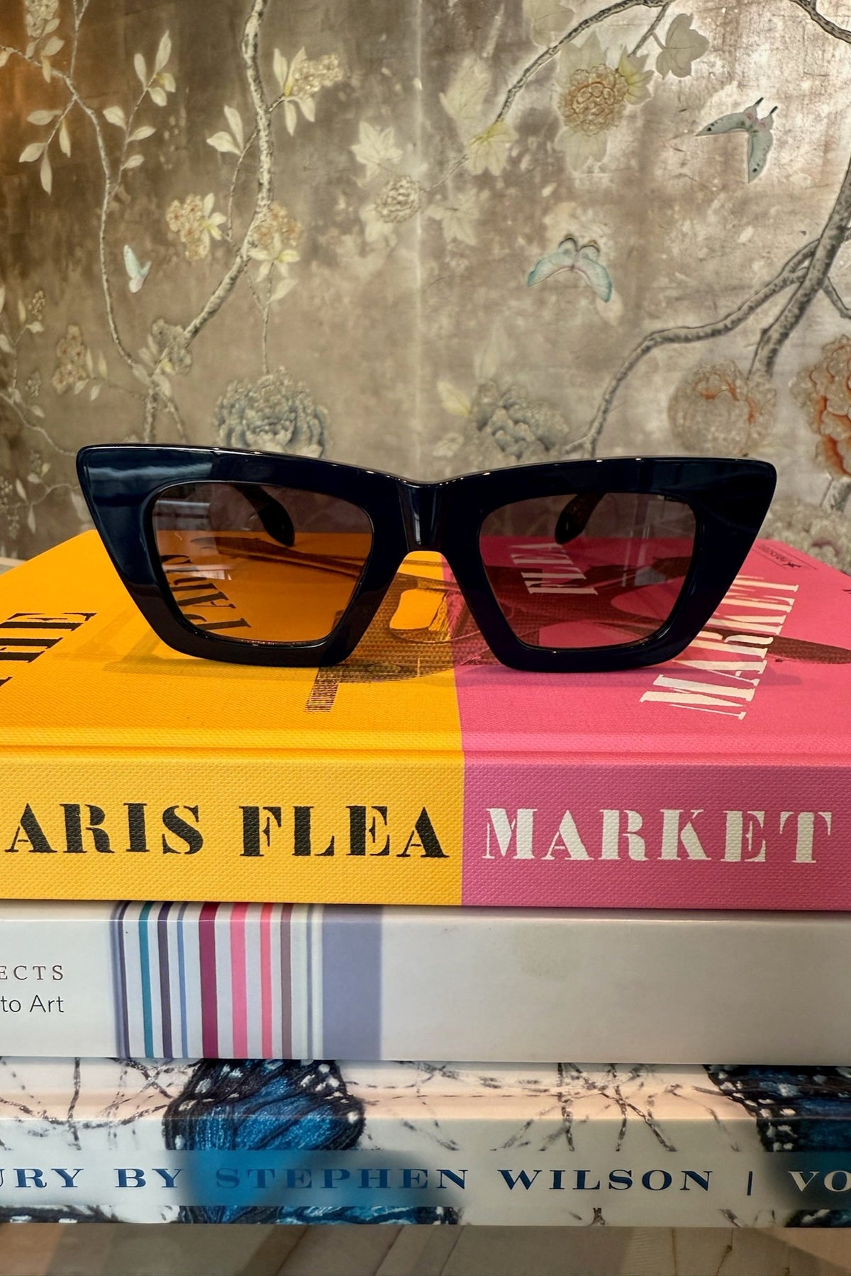 Elisa Johnson Lori sunglasses in gloss black Entrepreneur Lori Harvey was spotted wearing SHAM sunglasses  main image 3