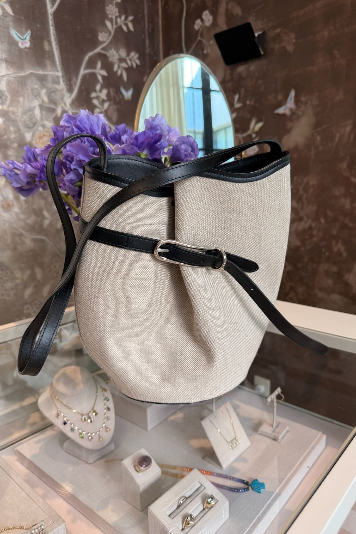 LIFFNER | BELTED BUCKET BAG