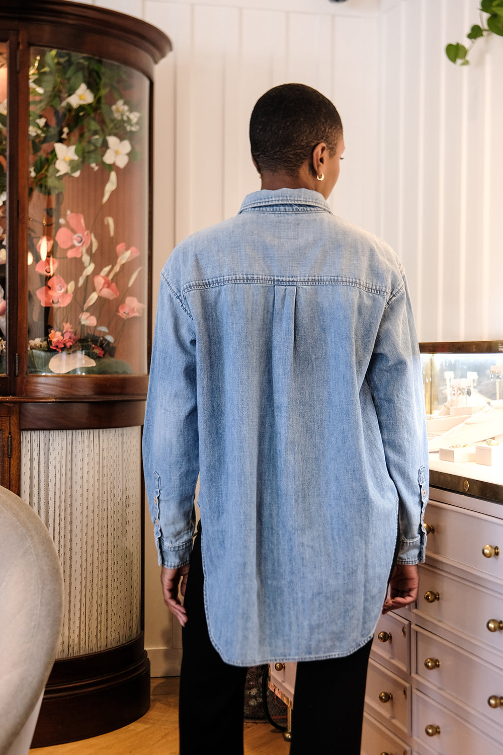 JAMIE HALLER | ESSENTIAL SHIRT | WOMEN'S LUXURY DESIGNER CLOTHING, SHOES, HANDBAGS & JEWELRY | POOLESHOP CHARLOTTE, NC