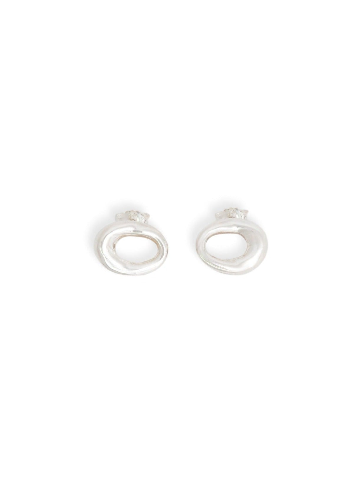 NINA GORDON | VERGE STUDS