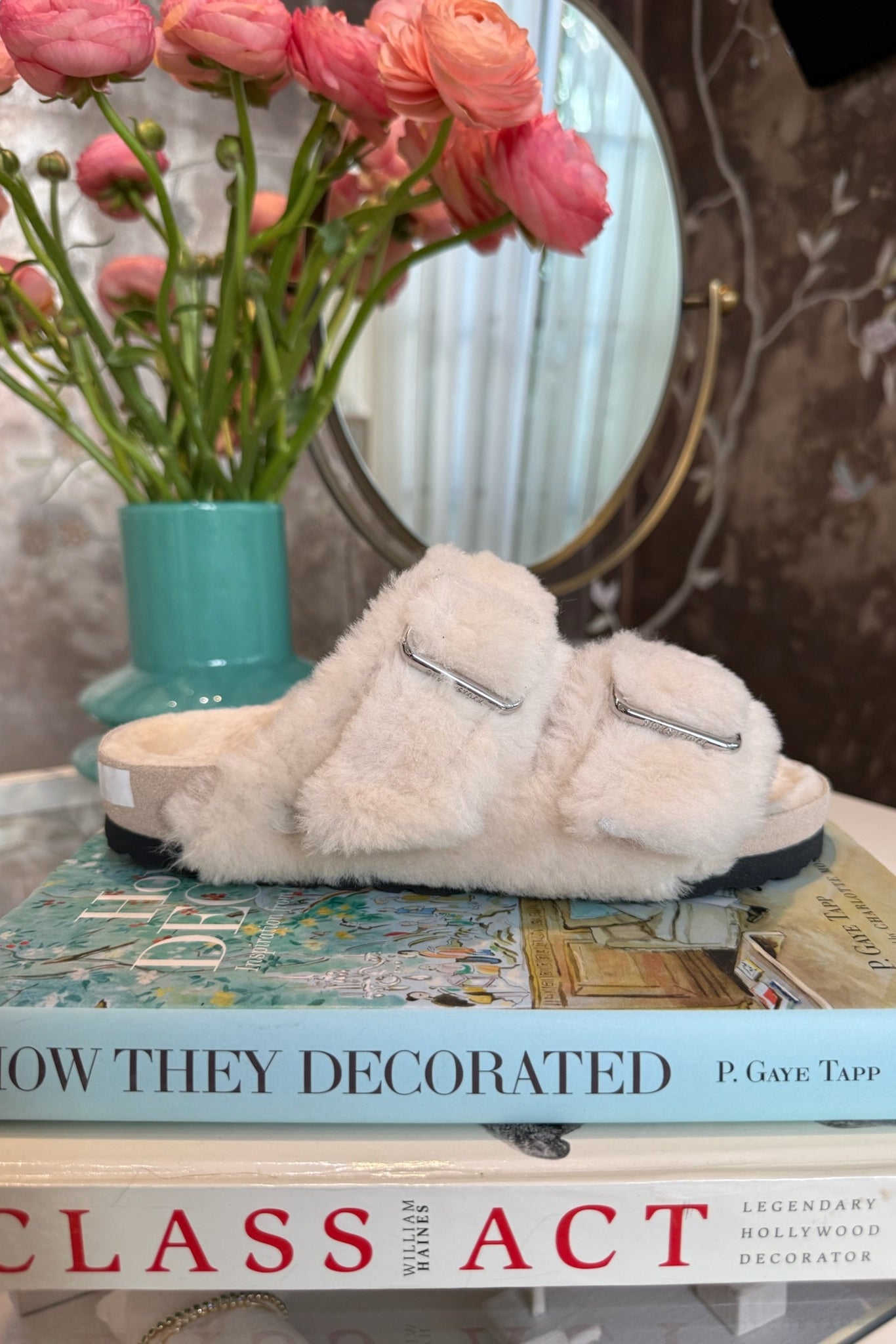 Birkenstock white Arizona Shearling Sandals with double straps and buckles. Charlotte, NC