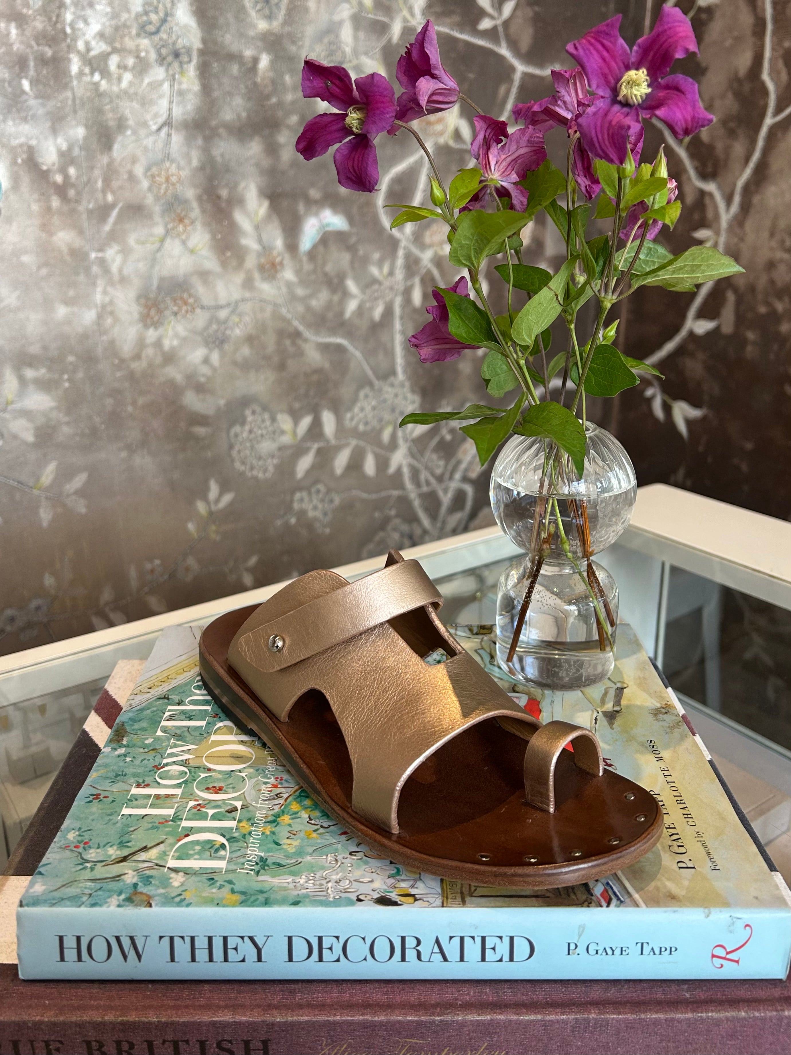 CALLEEN CORDERO | PAPI SANDAL | Rose-gold colored sandals | Hand crafted | Toe strap | Wide foot coverage | Hand-molded sole with arch support | Rubber heel for easy walking | Available in Charlotte, NC