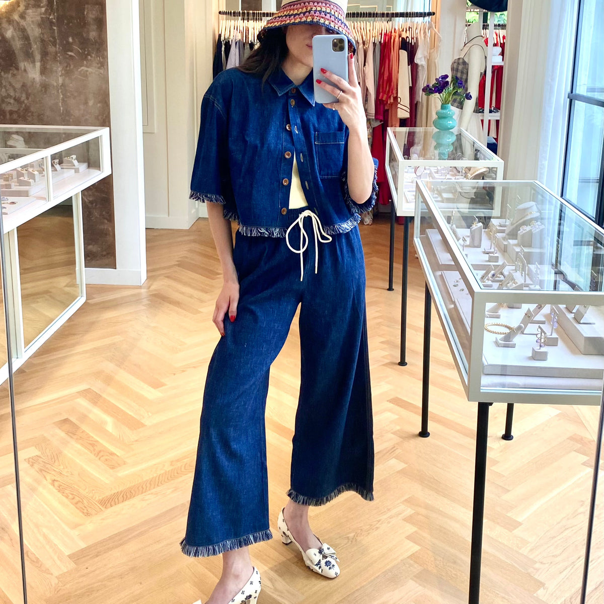Ameri CHAMBRAY FRINGE PANTS Ameri（アメリ）の「CHAMBRAY