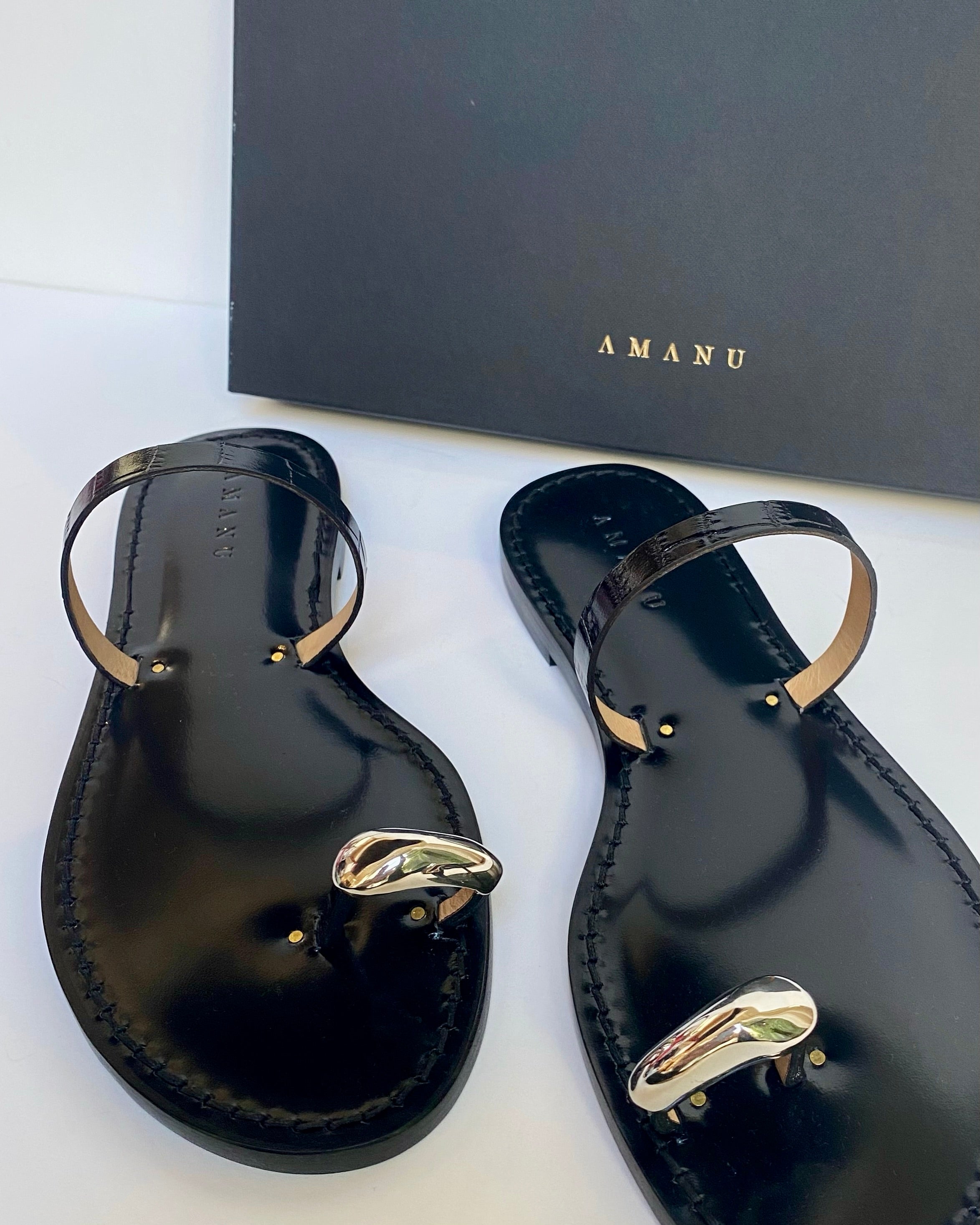 AMANU | THE KIBERA SANDAL