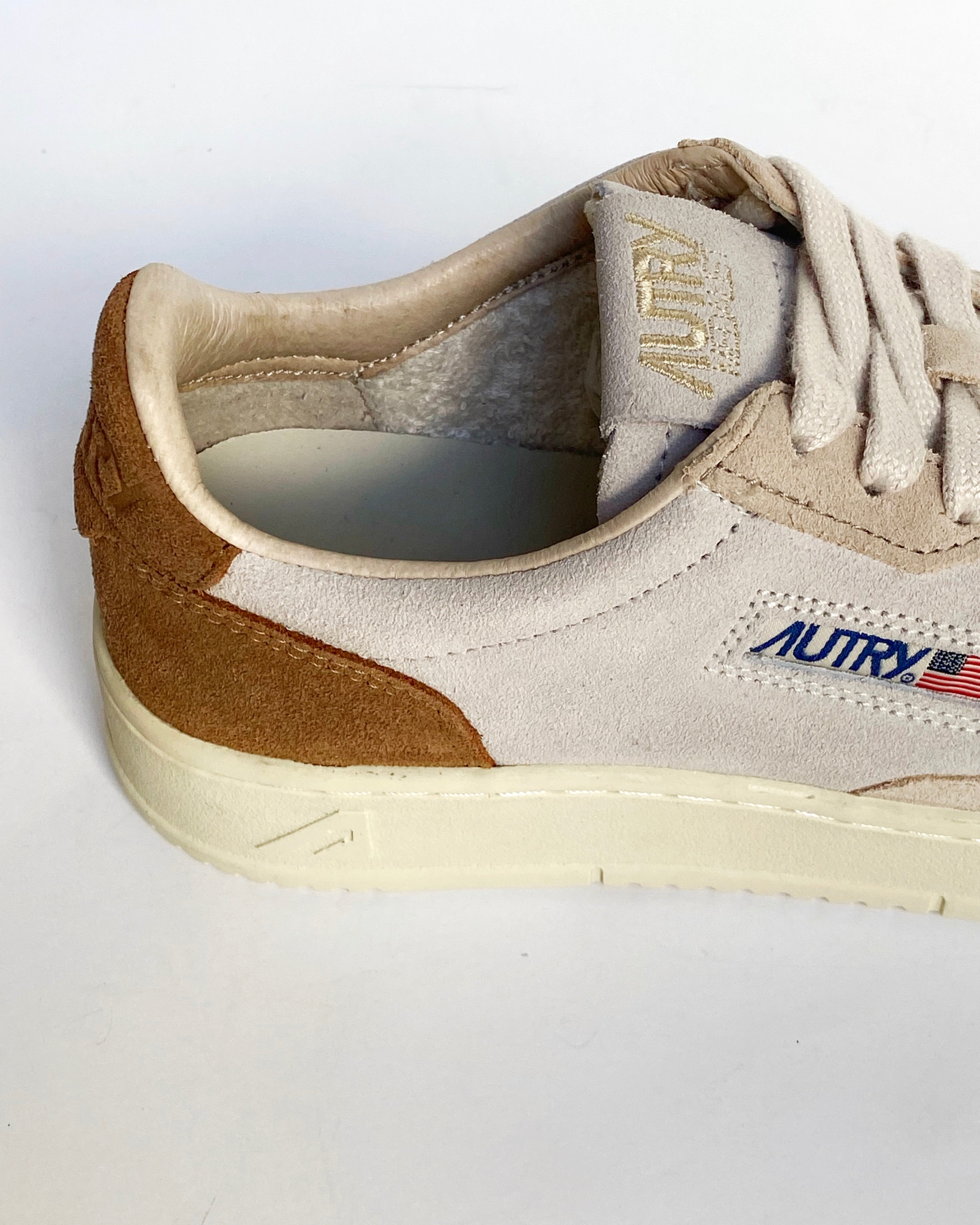 AUTRY | MEDALIST LOW SNEAKER