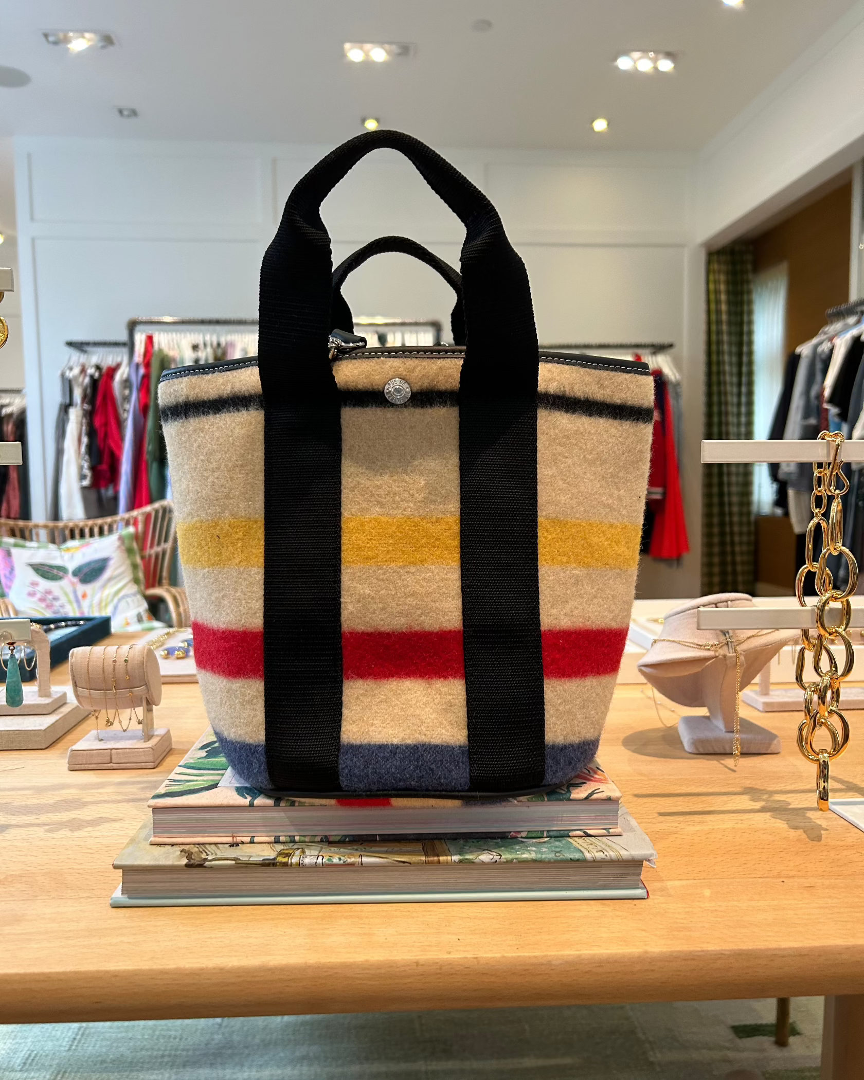 RUE DE VERNEUIL | GLACIER CRUISE BUCKET STRIPED BAG