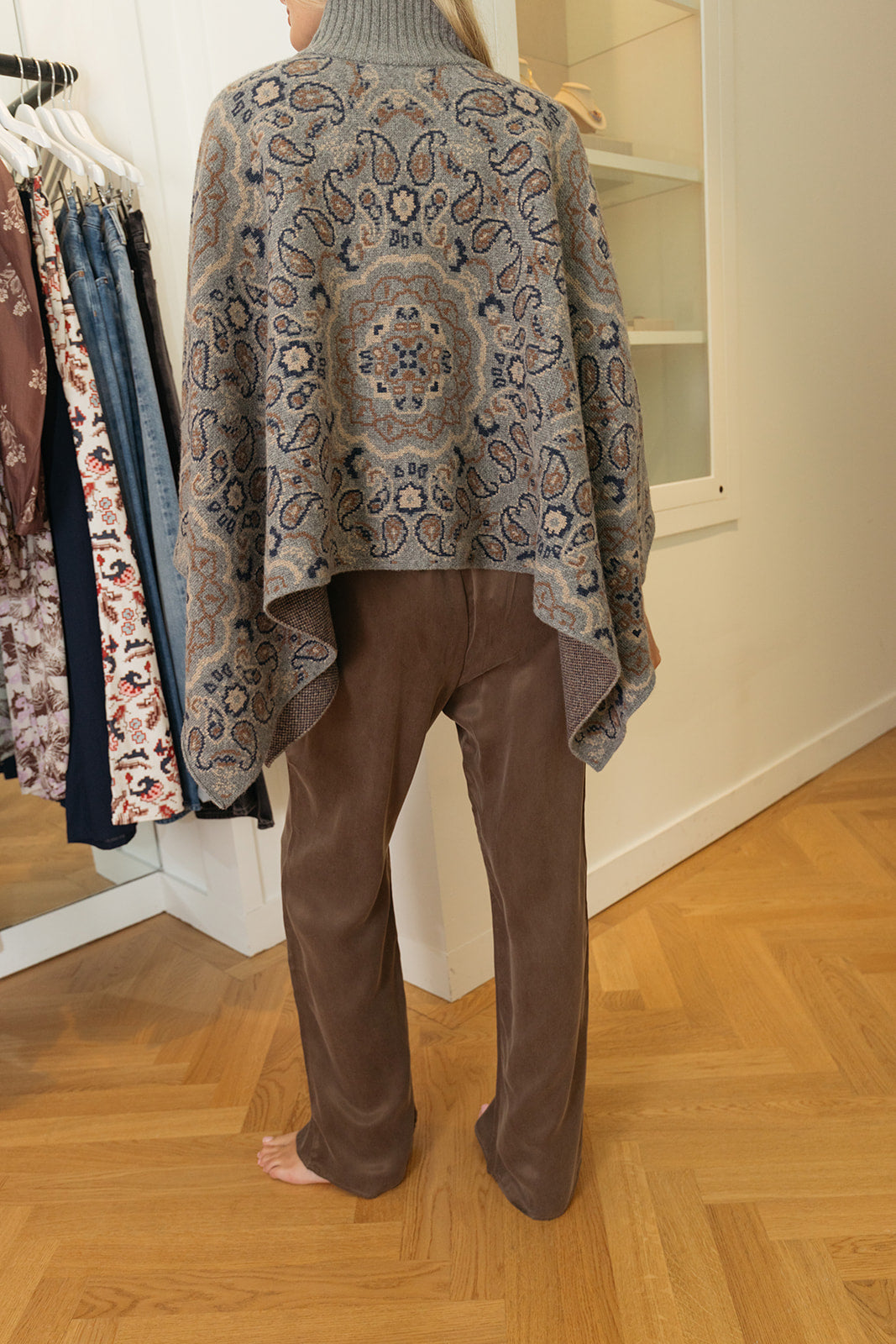 XIRENA | BELLA PANT | WOMEN'S LUXURY DESIGNER CLOTHING, SHOES, HANDBAGS & JEWELRY | POOLESHOP CHARLOTTE, NC